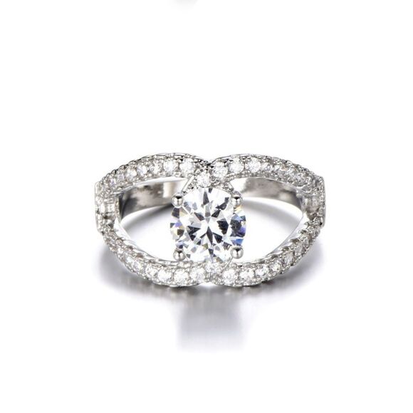 NEW! Dainty “Capella” 925 Crescent Moon Ring 🌙 - Picture 6 of 7